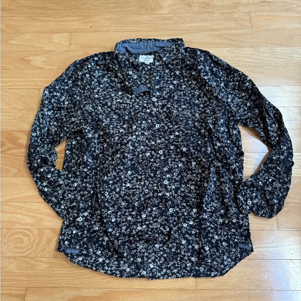 Casual Button-Down Shirt w/ Floral Print